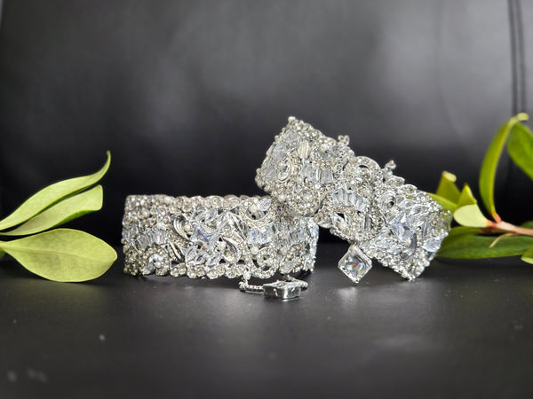 Royal Zircon Bangle (Silver Color) - Hoor Jewels