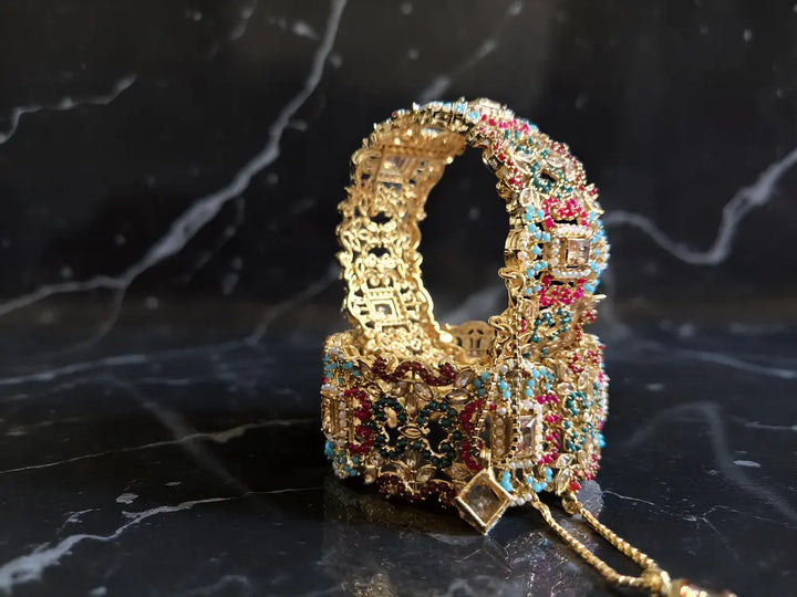 Navrattan Elegance Bangle - Hoor Jewels