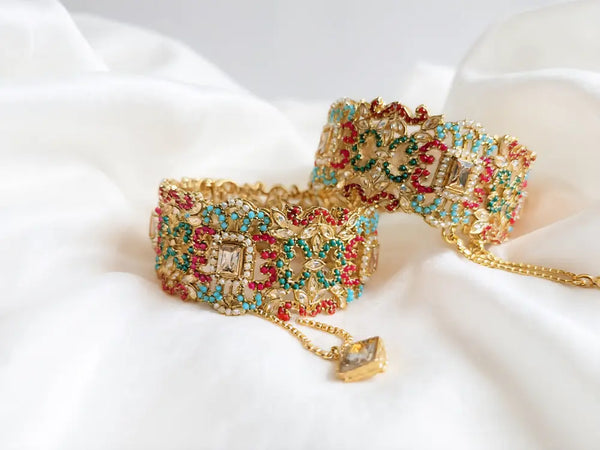 Navrattan Elegance Bangle - Hoor Jewels